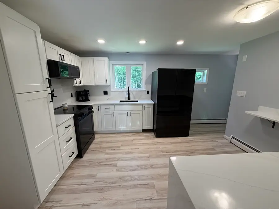 11 C H Clark Dr, Freetown, MA 02702 - #3