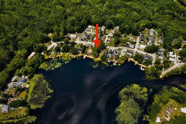 56 Lakeside Ave, Dartmouth, MA 02747