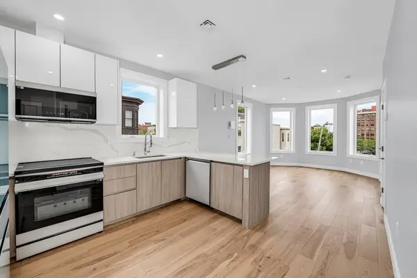 181 Maverick #PH, Boston, MA 02128