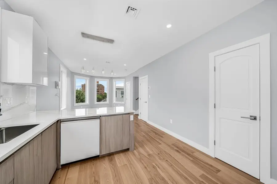 181 Maverick #PH, Boston, MA 02128 - #3