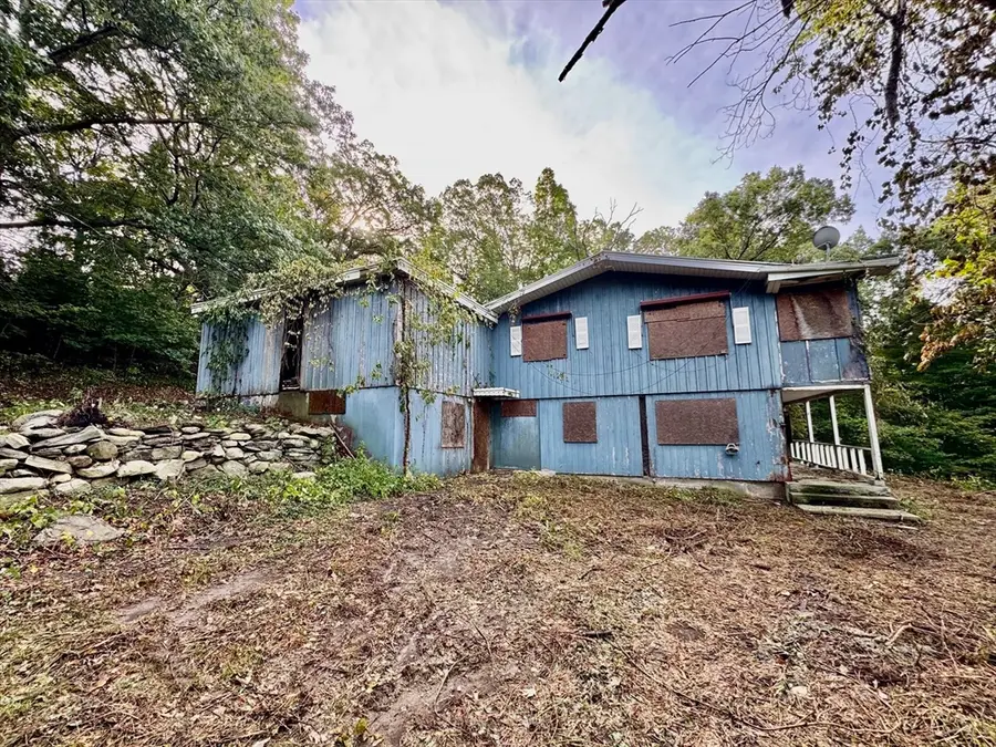 28 Cherry St, Shrewsbury, MA 01545 - #3