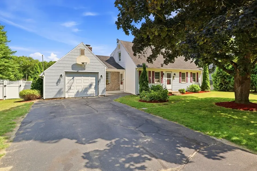 1056 North West St, Agawam, MA 01001 - #2