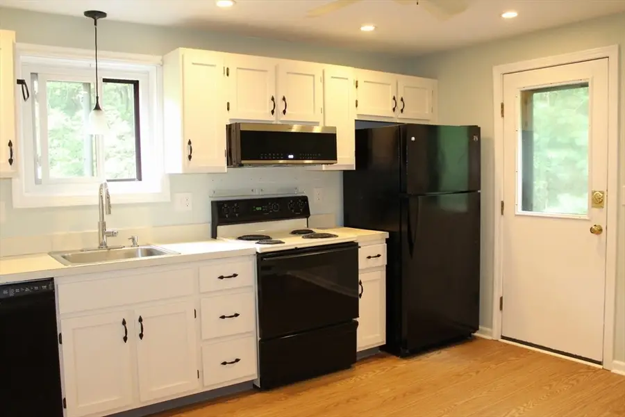 590 Dedham St #590, Wrentham, MA 02093 - #2