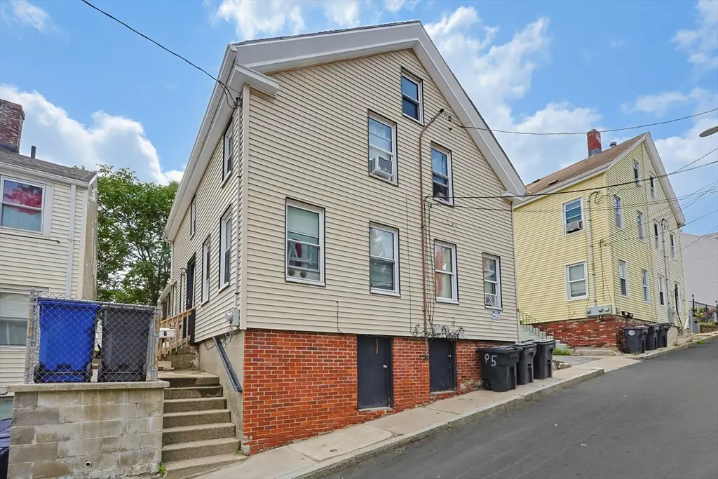 6-8 Howell Ct, Chelsea, MA 02150 - #1
