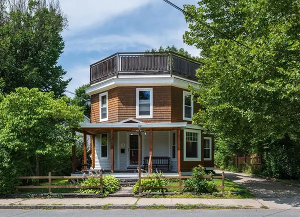 14 Main St, Shelburne, MA 01370