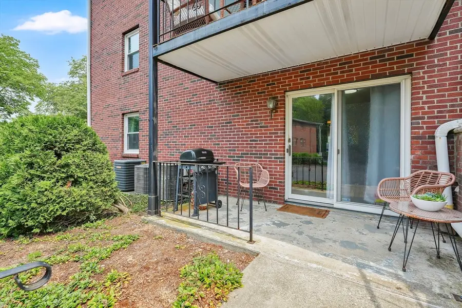 82 Neponset St #B, Canton, MA 02021 - #3