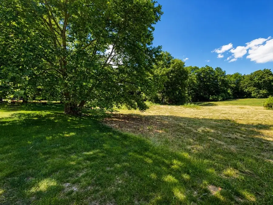 15 Fiske Pond Rd, Holliston, MA 01746 - #3