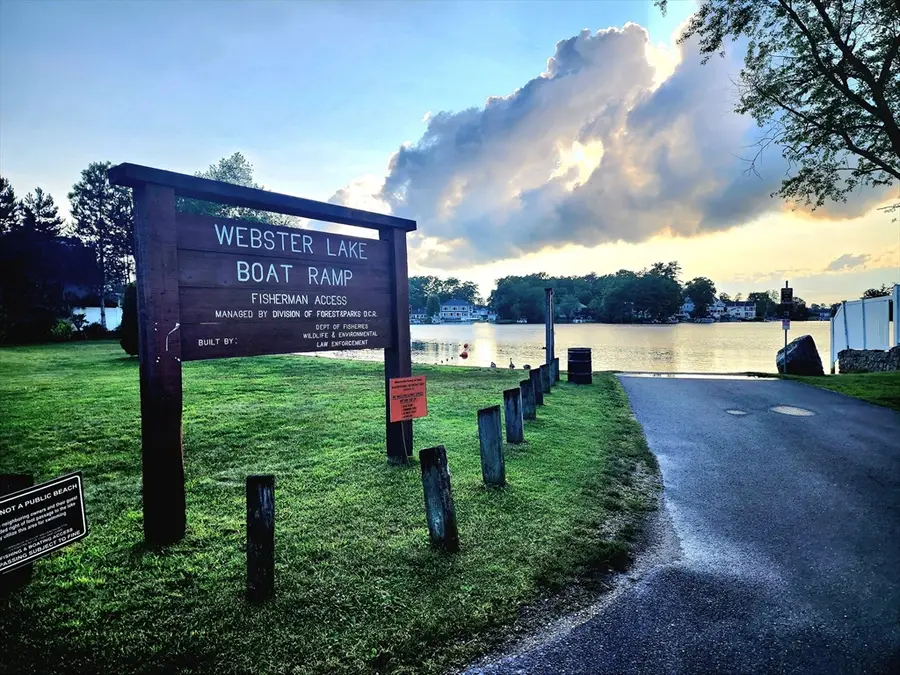 20 Lakeside Ave, Webster, MA 01571 - #3