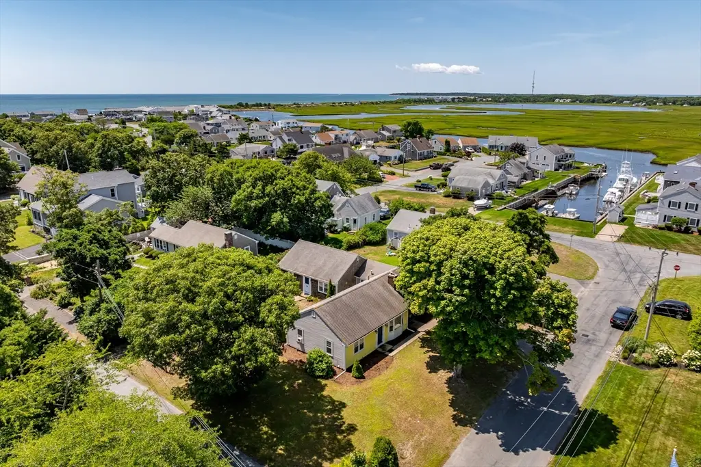 11 Gateway St #1, South Yarmouth, MA 02664 - #1