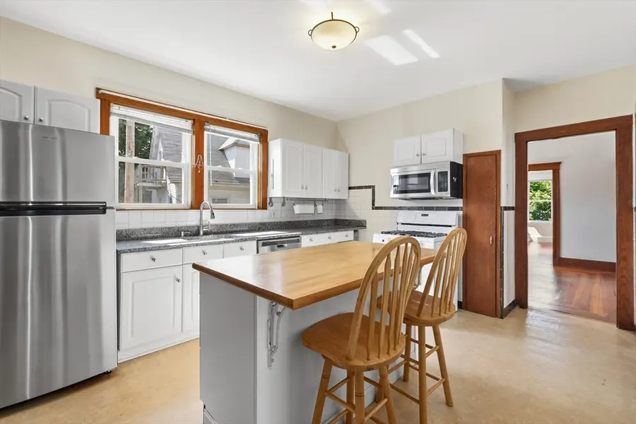 266 Fellsway W #2, Medford, MA 02155 - #3