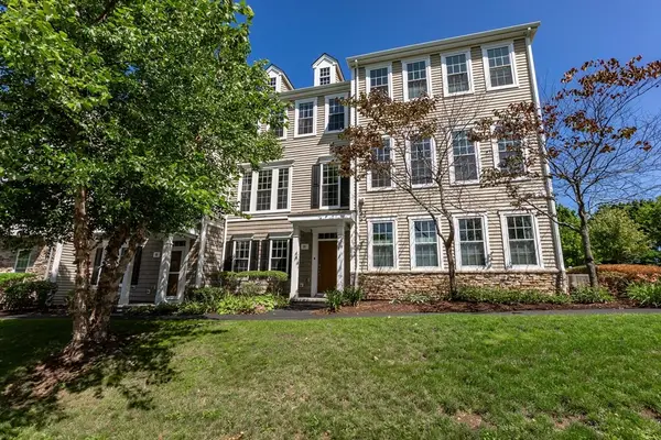 31 Jacob Way #31, Reading, MA 01867