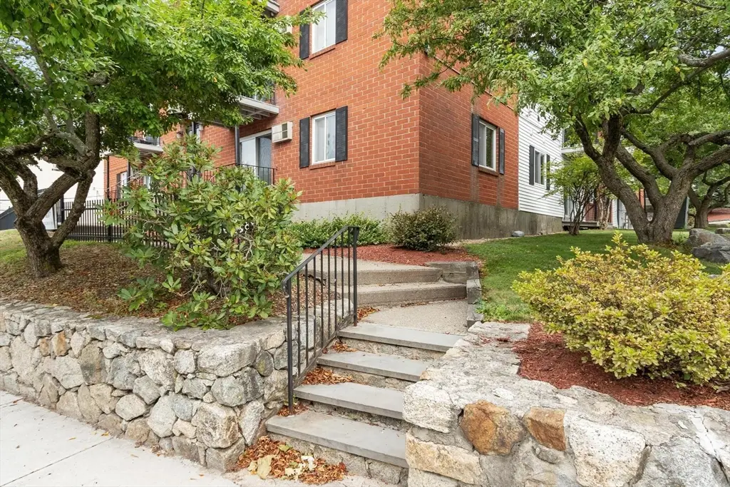 56 Edgeworth #3, Worcester, MA 01605 - #1