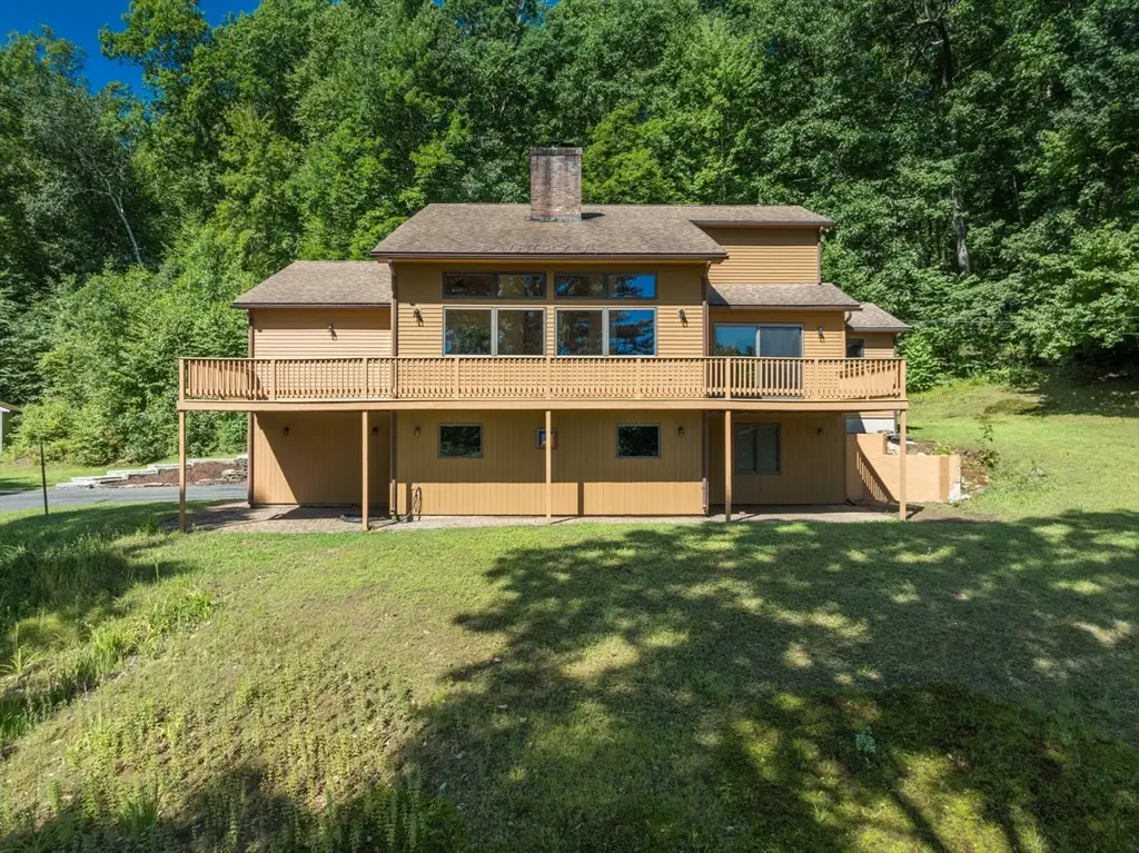35 Old Stagecoach Dr, Monson, MA 01057 - #1