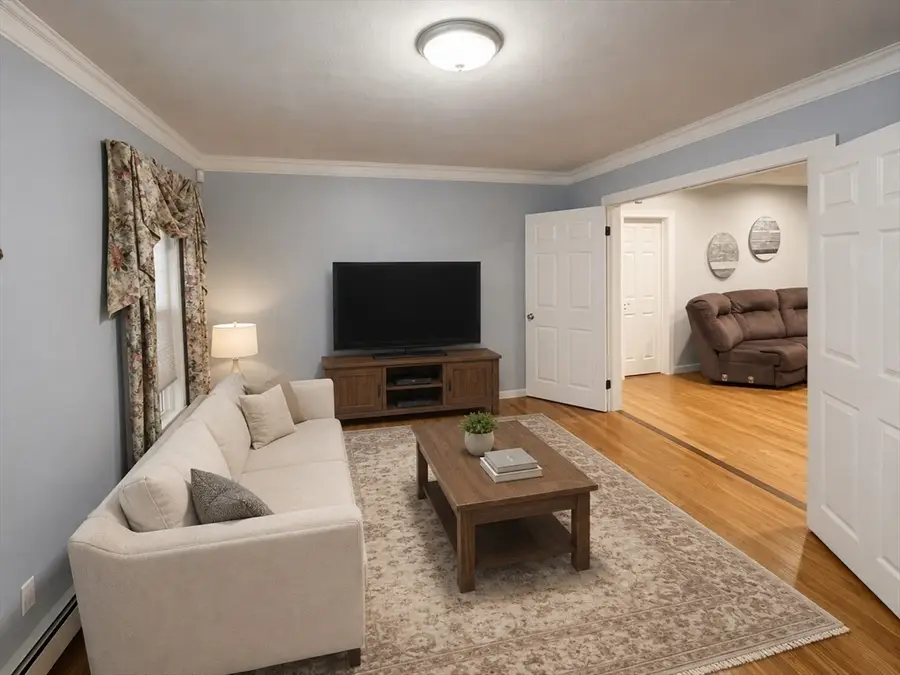 6 Worthington Green, Beverly, MA 01915 - #3