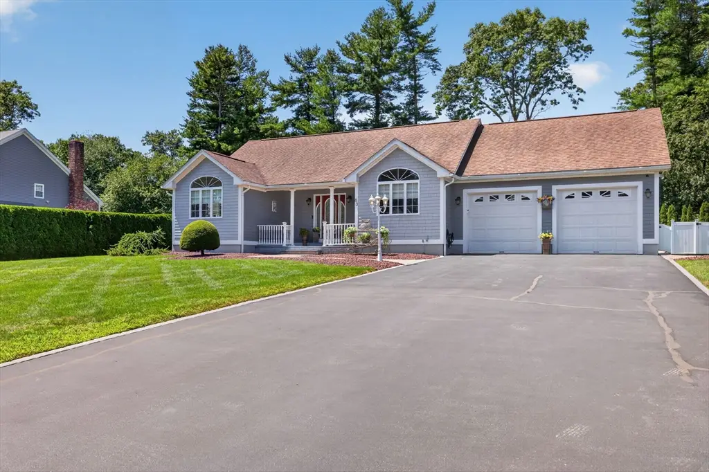 63 Ansel White Dr, Acushnet, MA 02743 - #1
