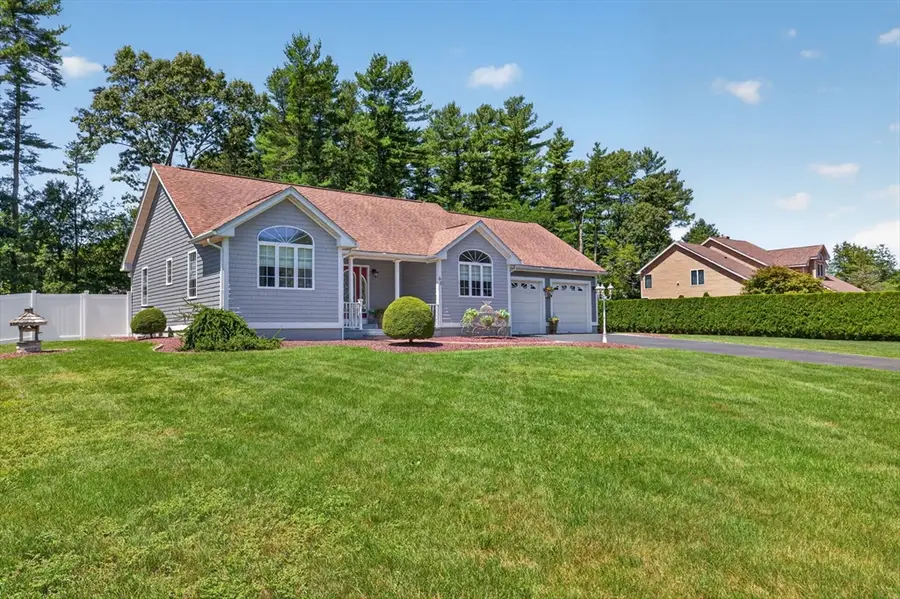 63 Ansel White Dr, Acushnet, MA 02743 - #2