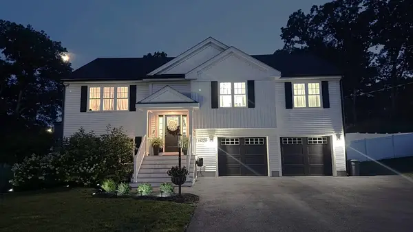 29 Phyllis Rd, Taunton, MA 02780