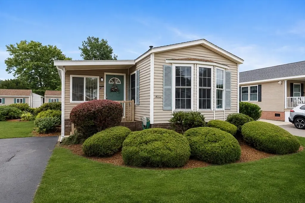 7 Robert Rd, Plainville, MA 02762 - #1