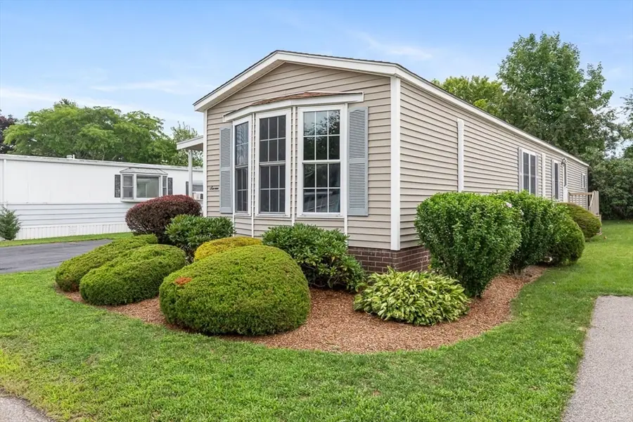 7 Robert Rd, Plainville, MA 02762 - #3