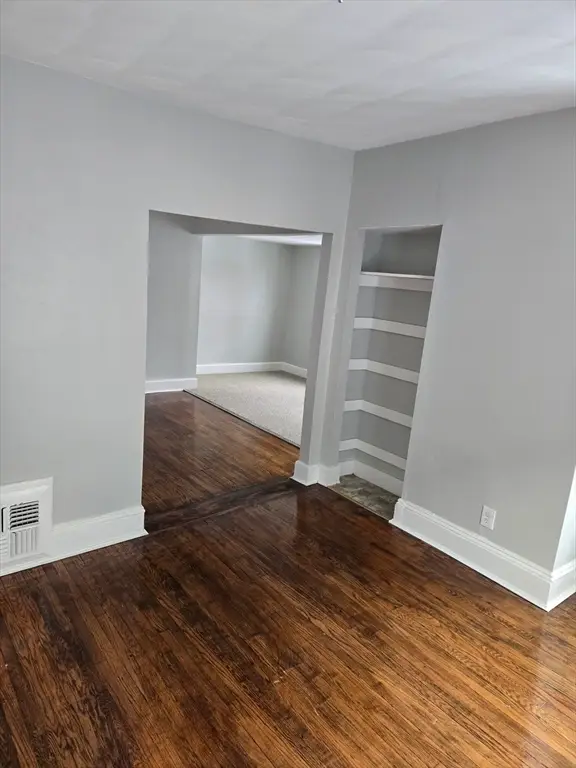 162 Northampton Ave, Springfield, MA 01109 - #3