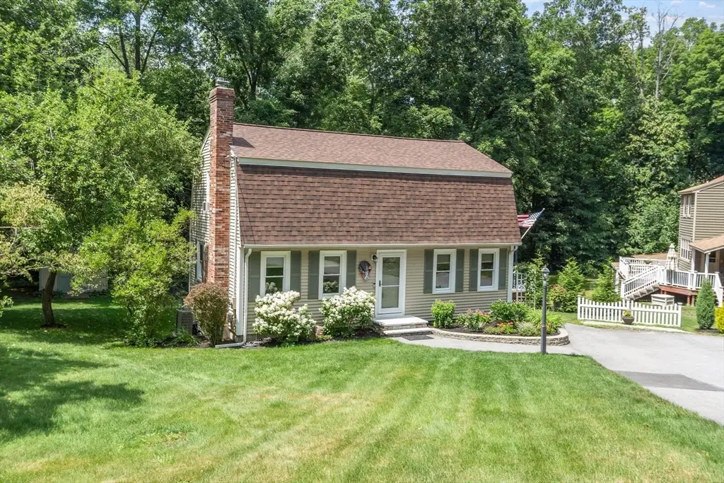 6 Abbot St, Westford, MA 01886 - #1