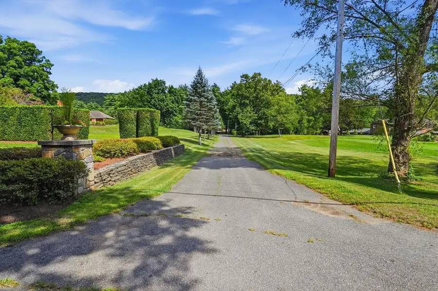 414 Mountain Rd, Holyoke, MA 01040 - #3