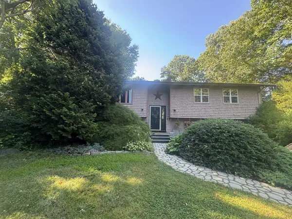 36 Mary Lou Avenue, Westport, MA 02790