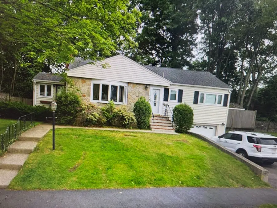 90 Westview Dr., Norwood, MA 02062 - #2