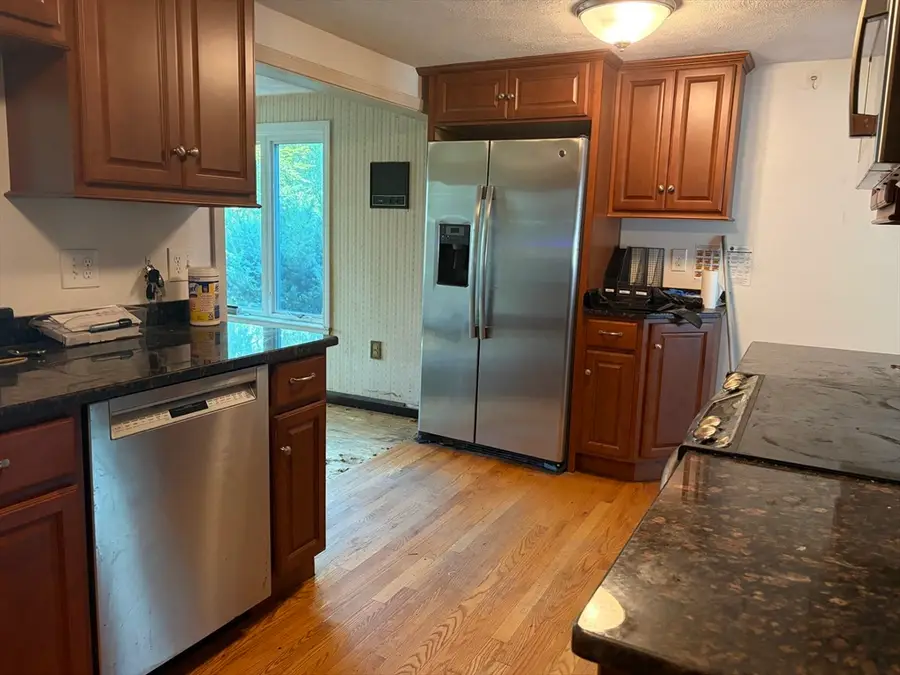 90 Westview Dr., Norwood, MA 02062 - #3