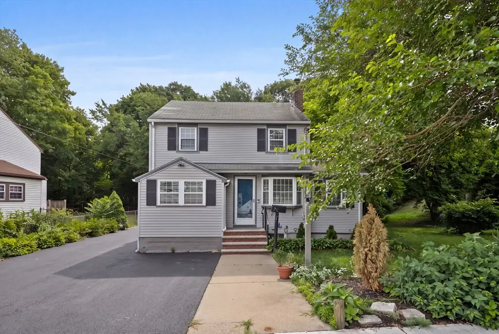 1 Gwinnett St, Boston, MA 02136 - #1