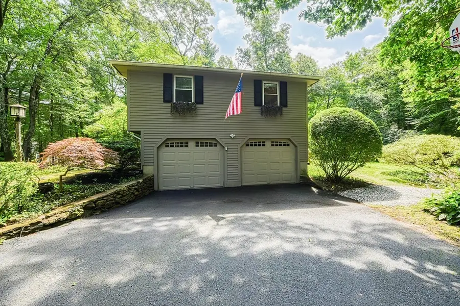 45 Neck Hill Road, Mendon, MA 01756 - #3