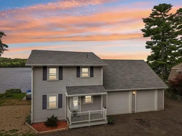10 Pine Bluff Ave, Merrimac, MA 01860