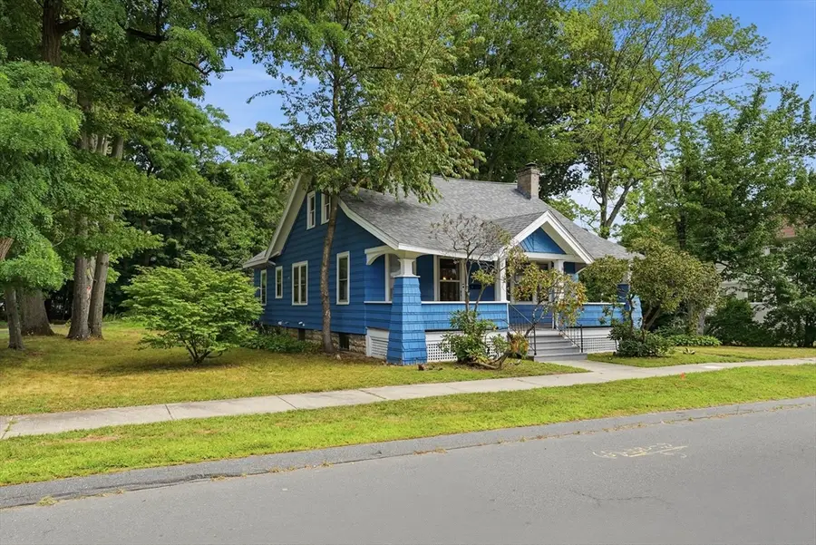 44 Woodmont Street, West Springfield, MA 01089 - #2