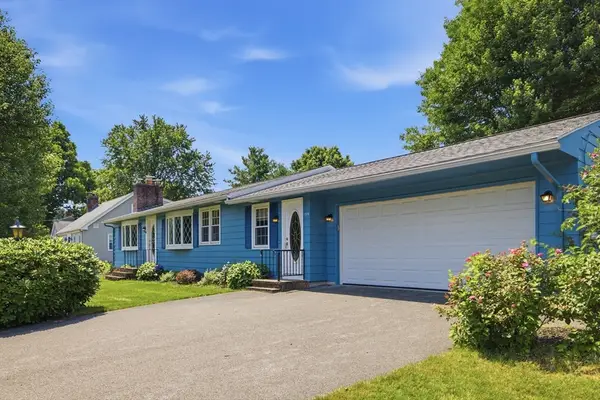 159 Mountainview Rd, East Longmeadow, MA 01020