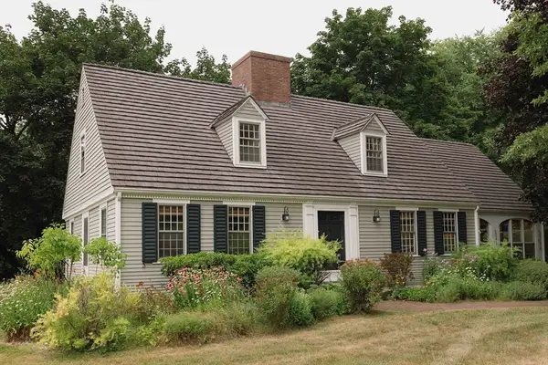 636 Bernardston Rd, Greenfield, MA 01301