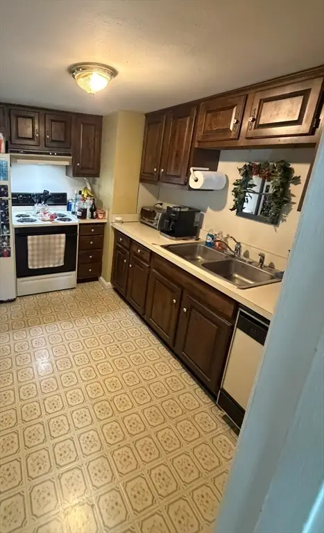 321 Common St, Braintree, MA 02184 - #2