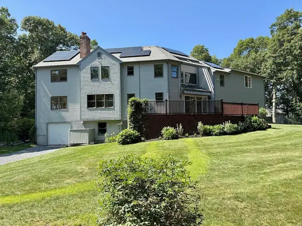 60R Sandwich Rd, Plymouth, MA 02360