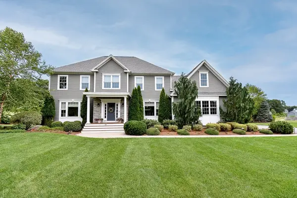 25 Linden Ln, Rehoboth, MA 02769