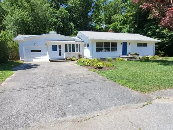 20 Faulkner St, Westport, MA 02790