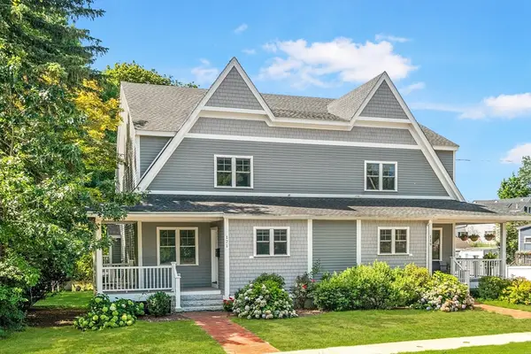 121 Salem St #121, Reading, MA 01867