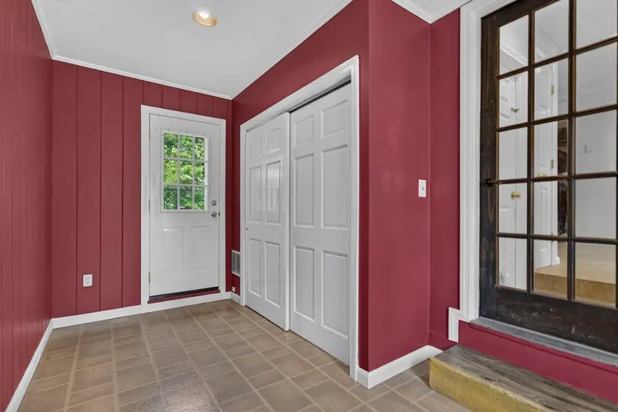 62 Anthony St, Seekonk, MA 02771 - #3