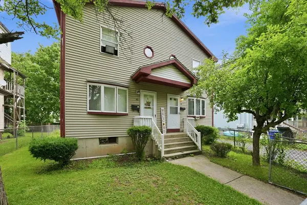 41-43 Lansing Pl, Springfield, MA 01108
