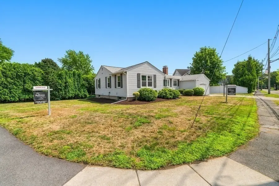 4 Abbott Rd, Waltham, MA 02452 - #3