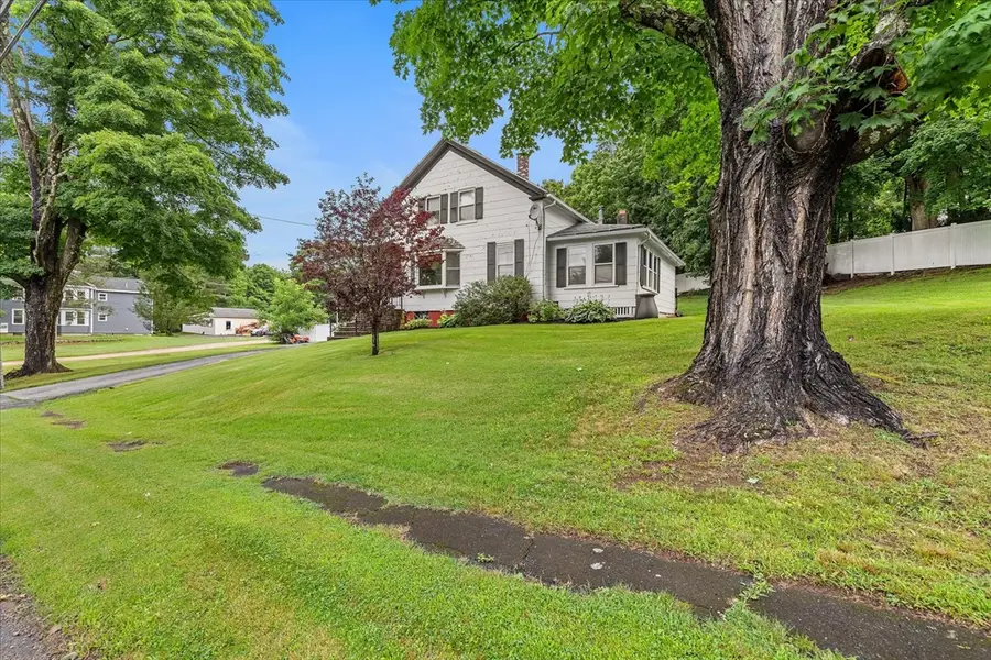 130 Summer St, North Brookfield, MA 01535 - #3