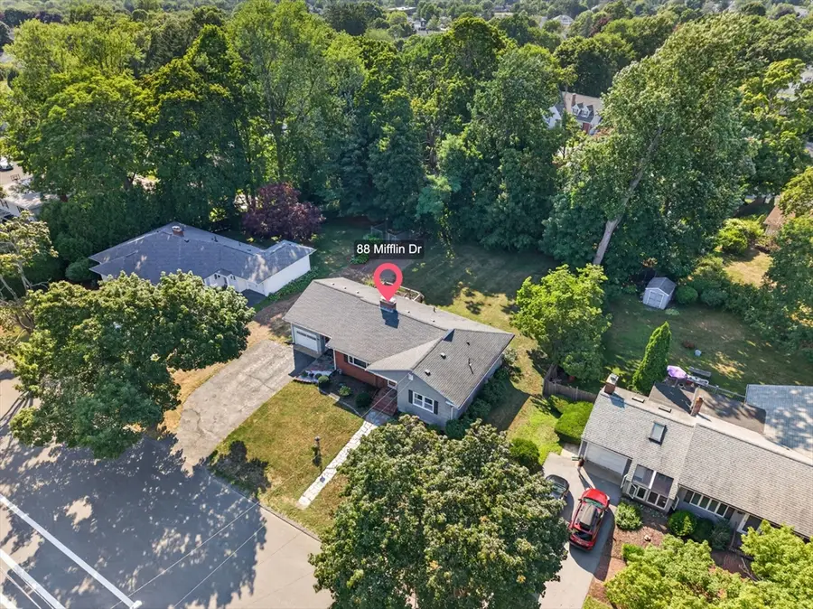 88 Mifflin Dr, North Andover, MA 01845 - #3