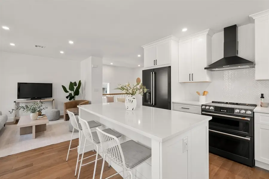 220 Sycamore Street #2, Watertown, MA 02472 - #3