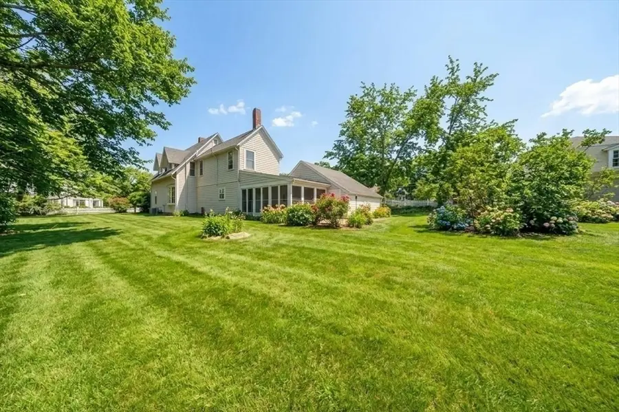 59 Cottage St, Hingham, MA 02043 - #3