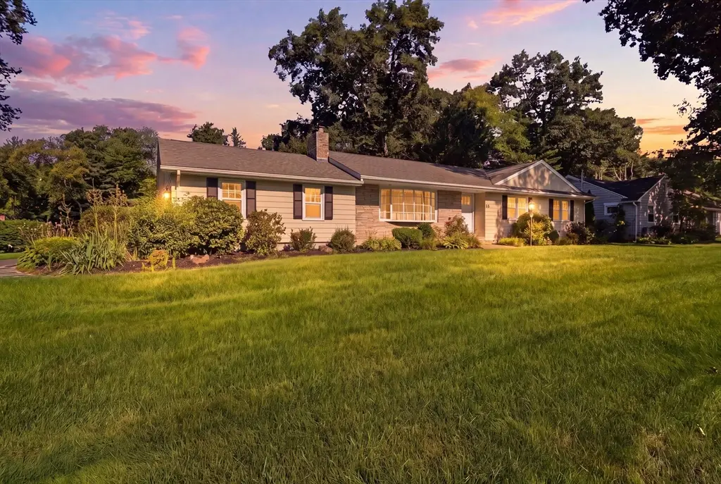 80 Lynnwood Dr, Longmeadow, MA 01106 - #1
