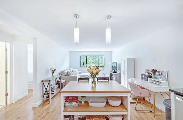 44 Lafayette Ave #503, Chelsea, MA 02150