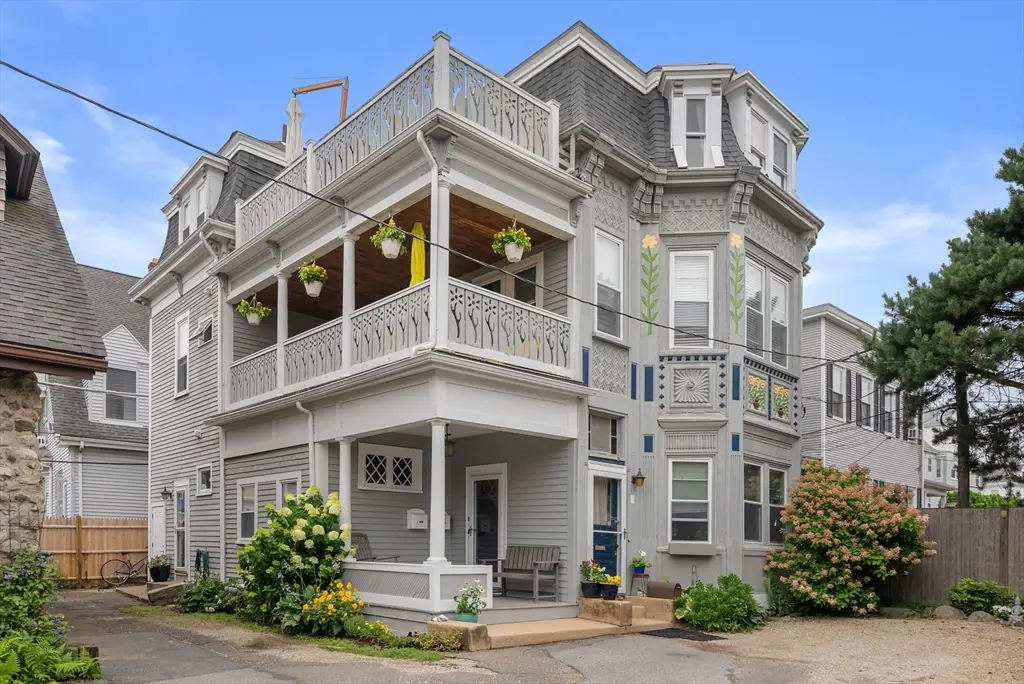 9 Gray Cir #2, Lynn, MA 01902 - #1